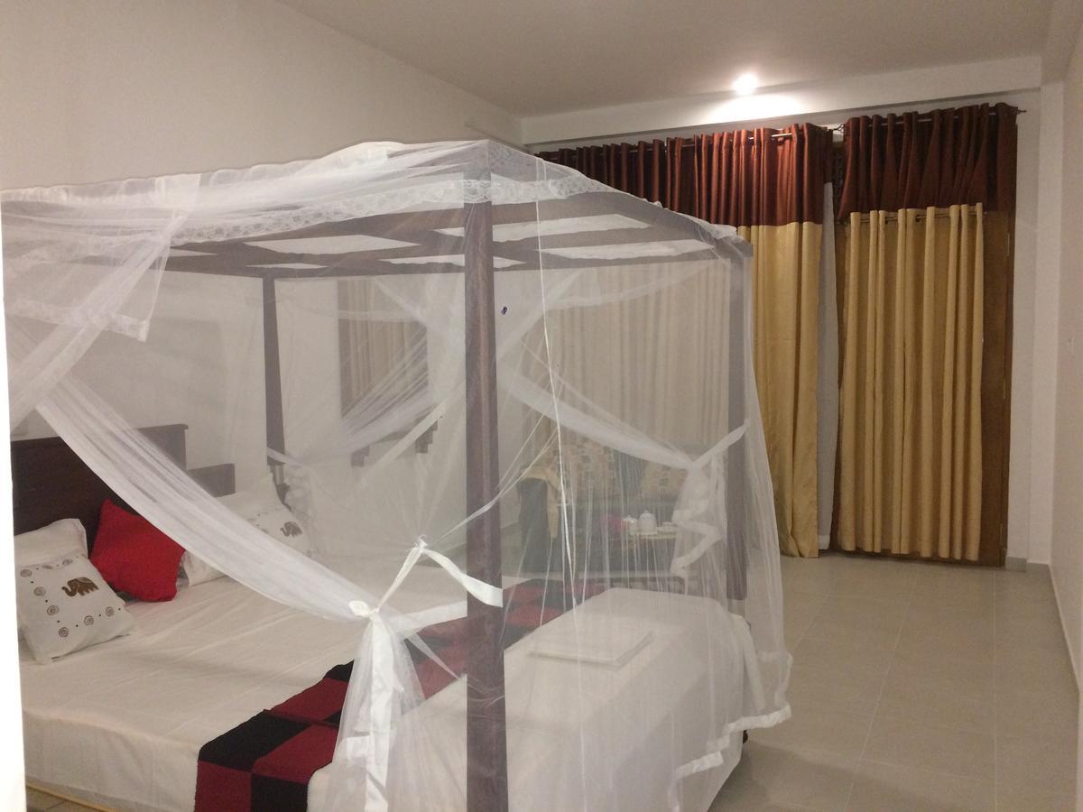 Hotel Bundala Park Weligatta エクステリア 写真